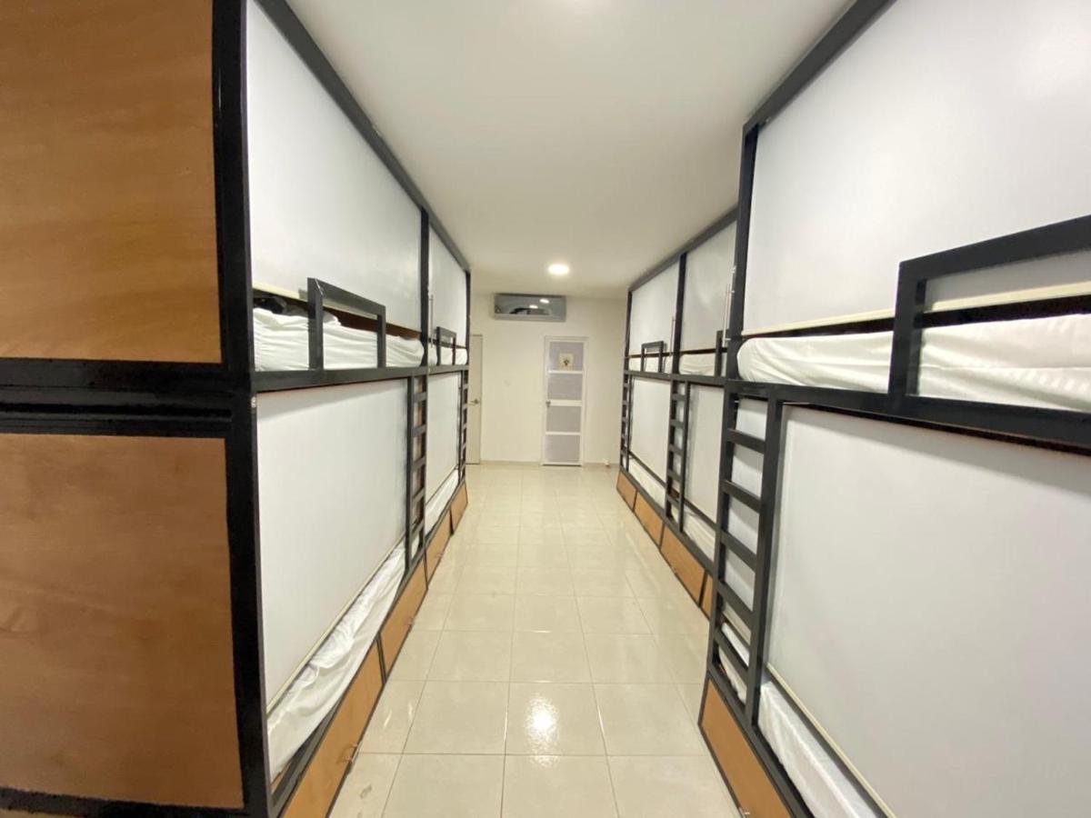 Nueve Uno Hostel Риоача Экстерьер фото